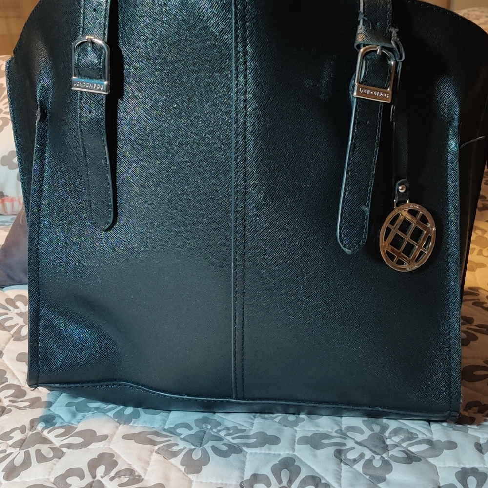 Tote - Picture 3 of 3
